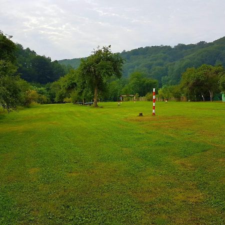 Casutele Din Grosi Hotel Grosi  Buitenkant foto