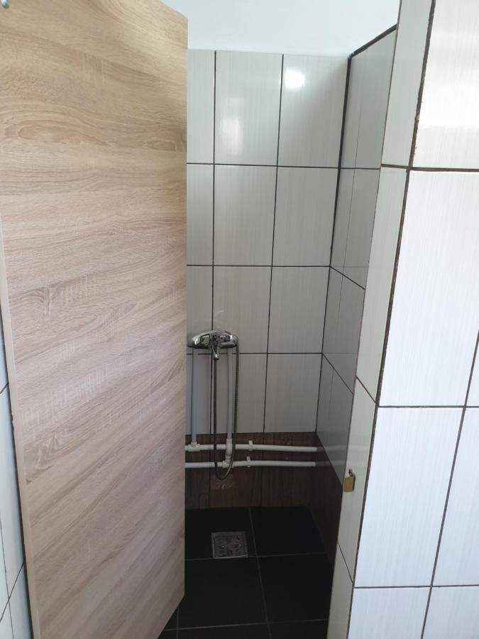 Casutele Din Grosi Hotel Grosi  Buitenkant foto
