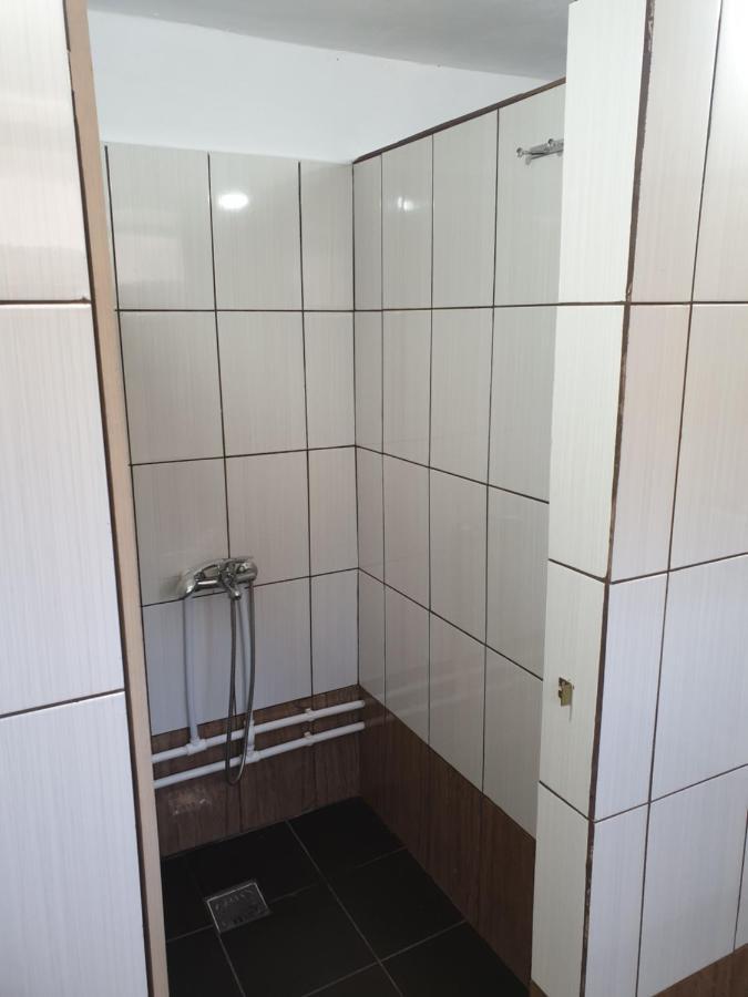 Casutele Din Grosi Hotel Grosi  Buitenkant foto