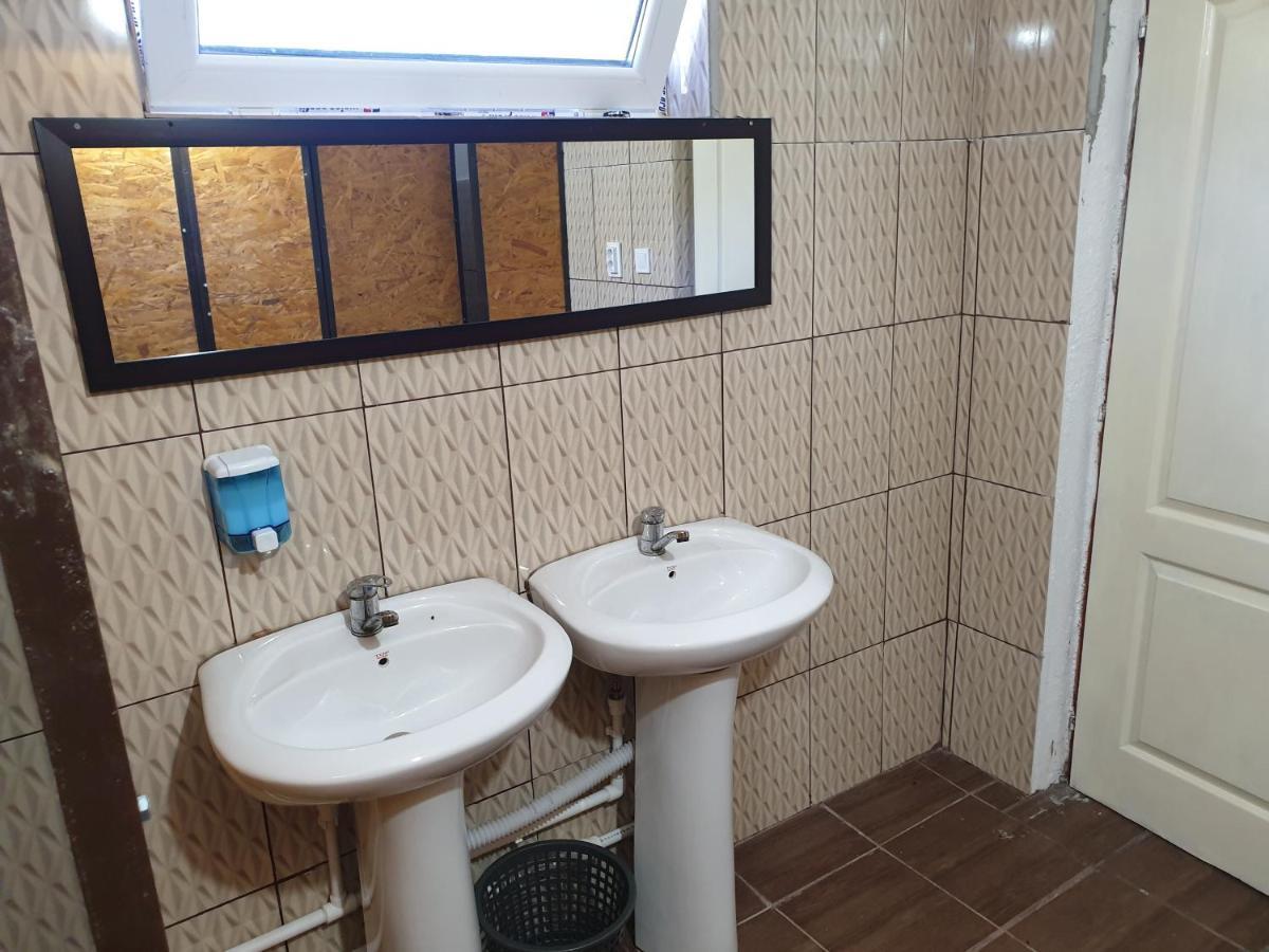 Casutele Din Grosi Hotel Grosi  Buitenkant foto